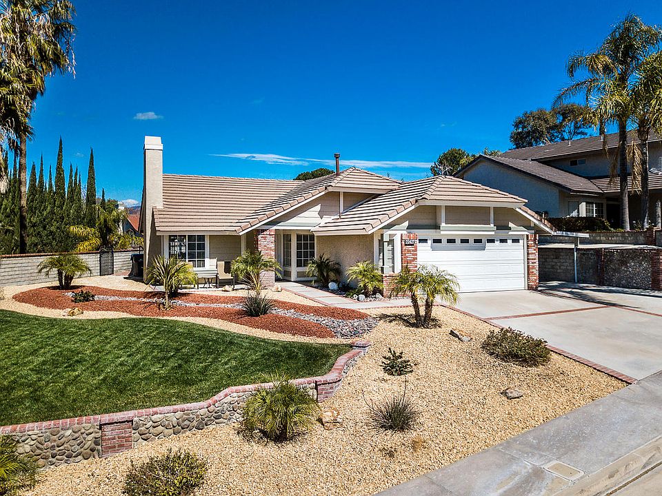 1st image of 22427 Laurel Pl