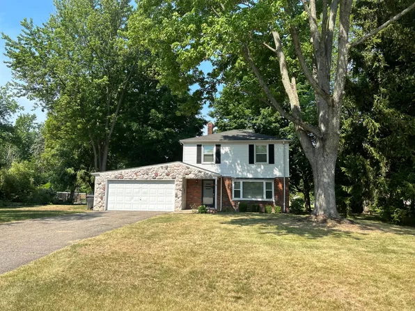 3364 Elder Rd, West Bloomfield, MI 48324