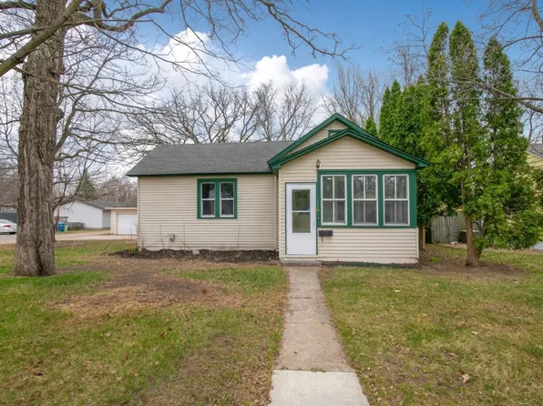 110 7th St S, Sauk Rapids, MN 56379