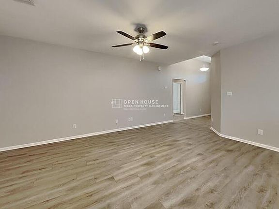 4th image of 9316 Castorian Dr