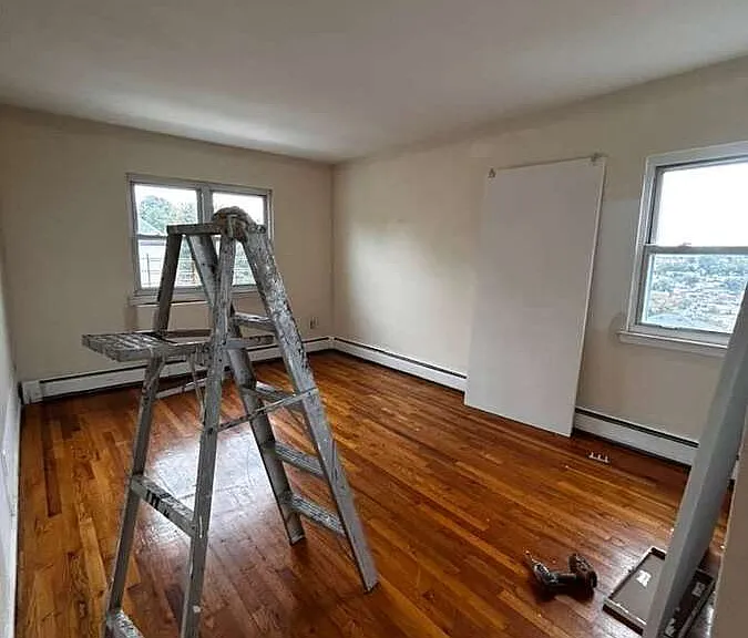 141 Voss Ave — Photo 6