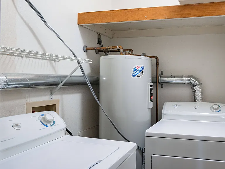 Grand Forks, ND Columbia West Apartments | 21C | Laundry
