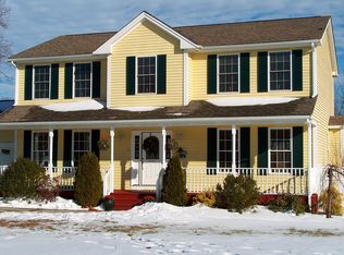 36 Beechnut Dr, Johnston, RI 02919