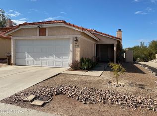 9501 N Albatross Dr, Tucson, AZ 85742