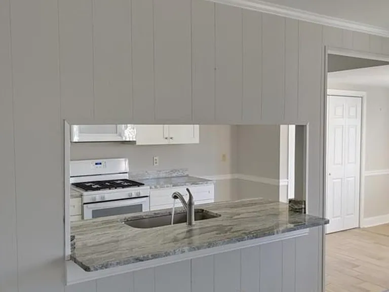 2537 Townfield Ln — Photo 2