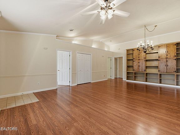 3rd image of 4534 Shamus Way