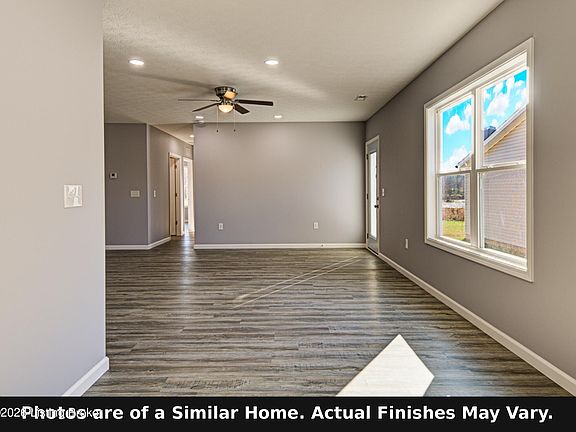 3rd image of 158 Shirley Blvd