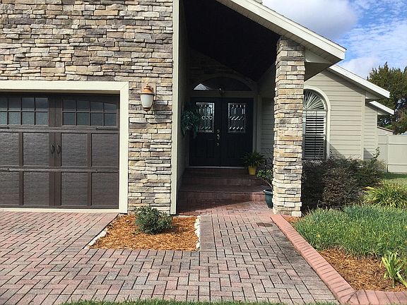 2nd image of 110 SE 2nd Pl