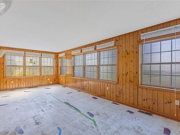 4th image of 174 Chapman Rd