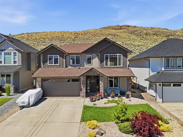 2053 Saddleback Dr, Kamloops, BC V2B 0H2