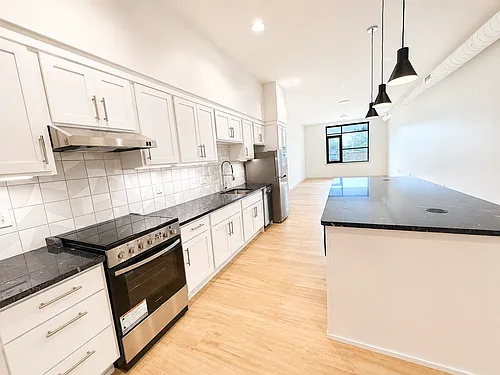 Floor plan 208