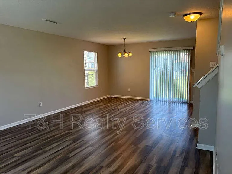 7952 Amadeus Dr — Photo 5