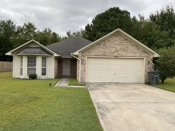 2374 Rowe St, Hinesville, GA 31313