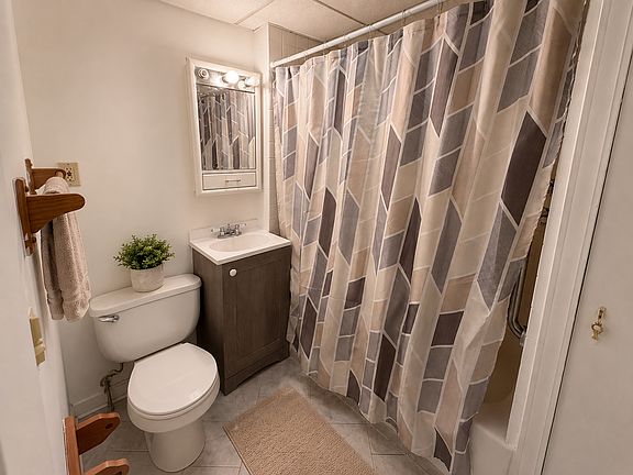 4th image of 1007 N 23rd Ave #2S