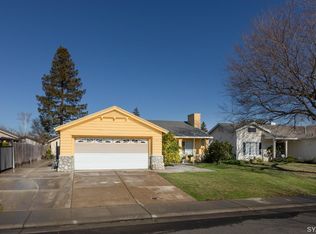 1613 Lariat Ln, Olivehurst, CA 95961