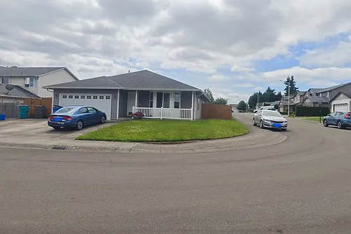 16503 NE 27th Way Photo 1