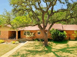 120 Timber Ln, Kerrville, TX 78028