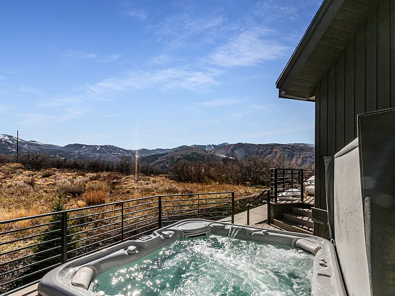 1430 Eagle Way — Photo 47