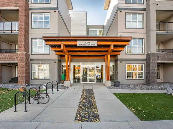 95 N Burma Star Rd SW #3122, Calgary, AB T3E 8A9