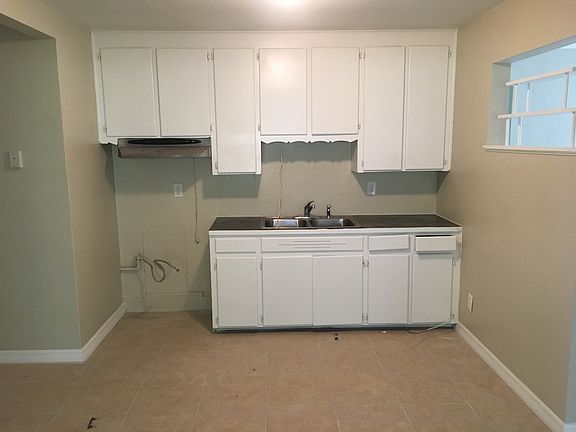 4th image of 4128 9th Ave S