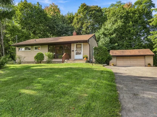 9 Glen Drive, Wappingers Falls, NY 12590