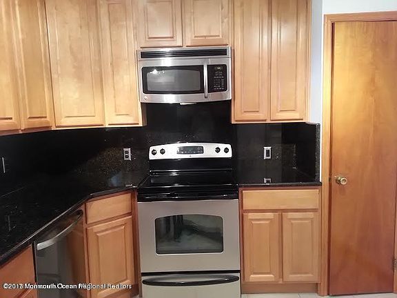 2nd image of 1641 Farragut Ave