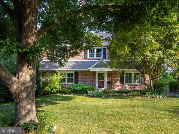 131 Golfview Rd, Ardmore, PA 19003