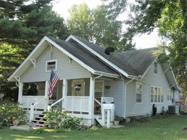 601 E Lexington St, Richmond, MO 64085