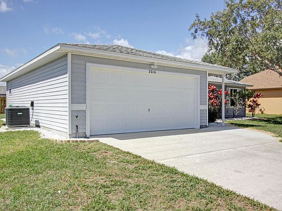 3rd image of 2016 Trevino Cir