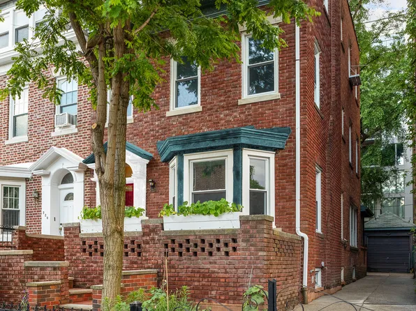 216 East 21st Street TWNH image 17 of 17
