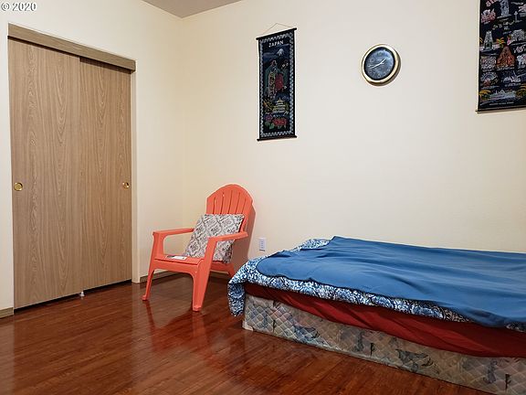 5th image of 2516 NE 163rd Ct