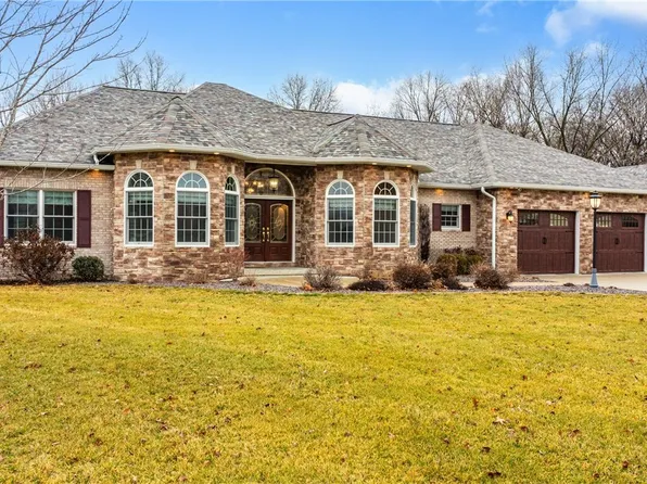 14807 N Meadowbrook Ct, Effingham, IL 62401