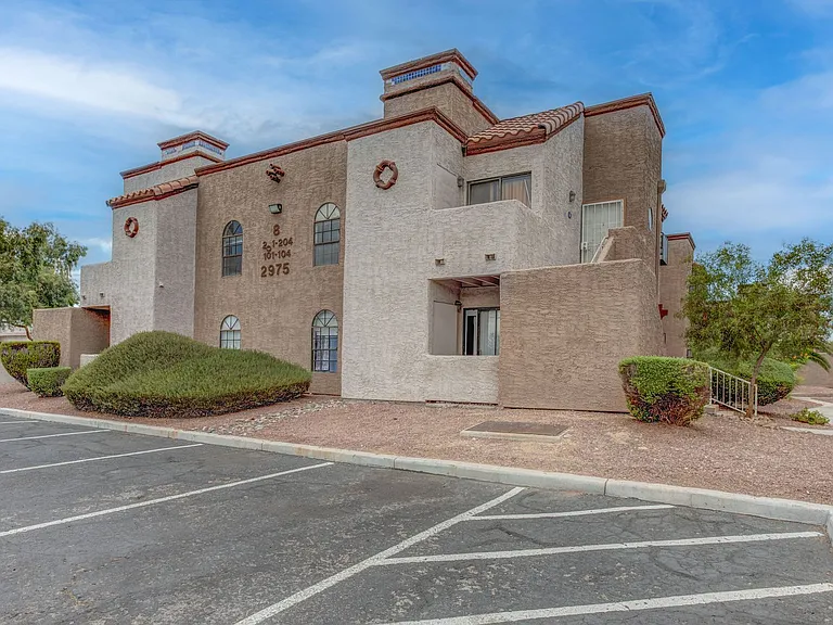 2975 Juniper Hills Blvd #201 — Photo 25