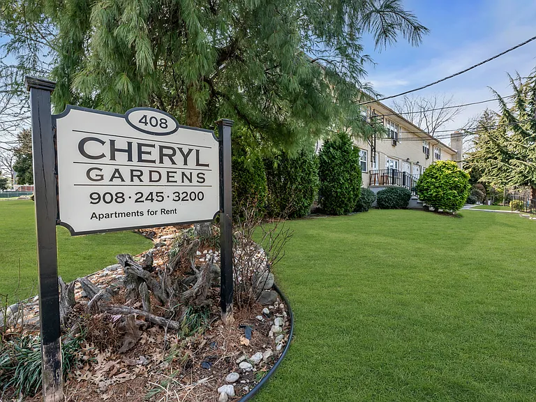 Cheryl Gardens — Photo 5