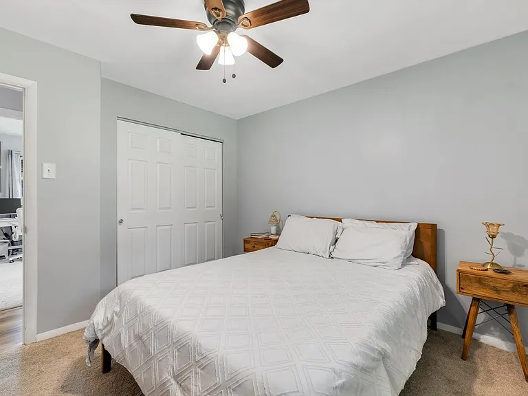 322 Spring Meadows Dr — Photo 18