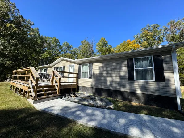 1110 Mesquite Rd, Newport, TN 37821