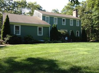 11 Overlook Dr, Sandwich, MA 02563