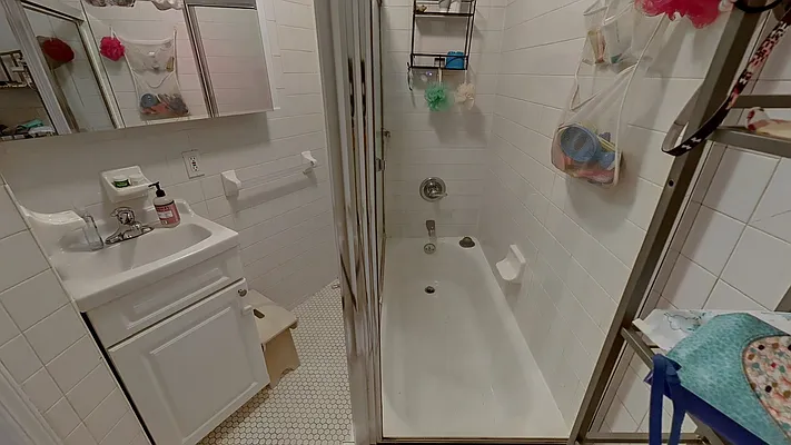 Rented by Emor Management Inc. | media 22