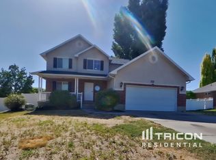 2456 S 1475 W, Syracuse, UT 84075