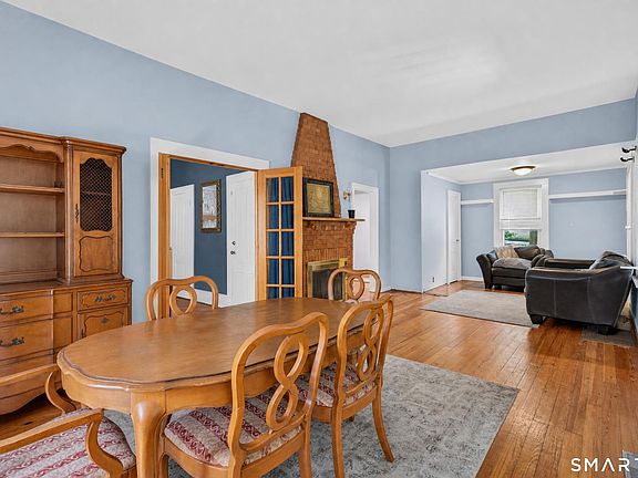 5th image of 900 Racebrook Road