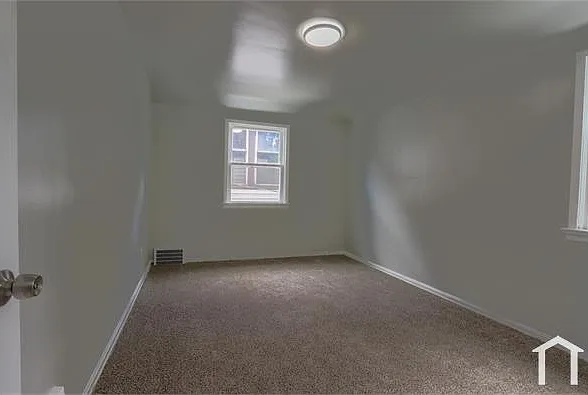 12402 Imperial Ave — Photo 13