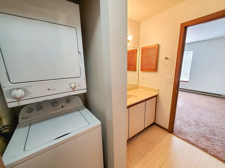 Orchard Village Apartments — Photo 162