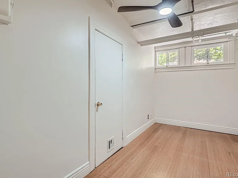 954 N Pearl St #B — Photo 19