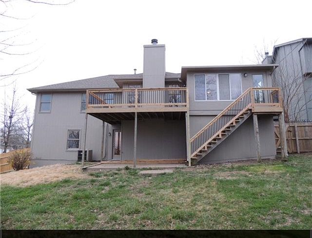 2nd image of 915 SW Abar Dr