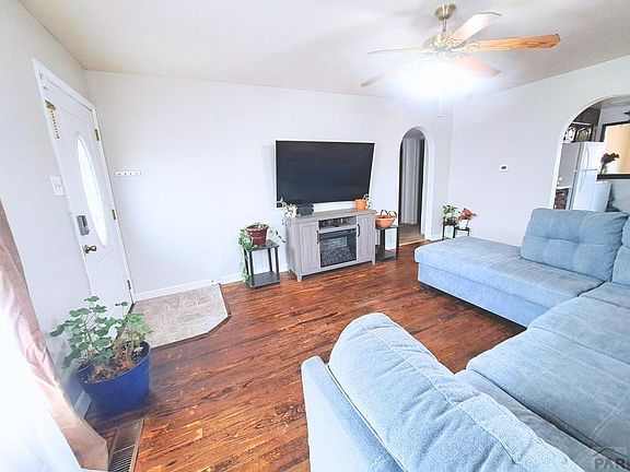 3rd image of 1005 Jones Ave