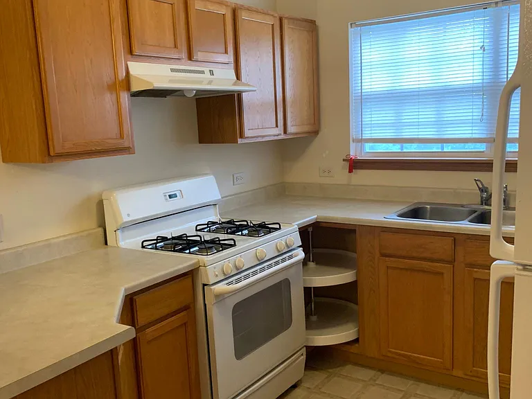101 Stoneshire Ct #D — Photo 1