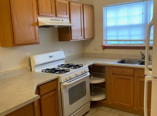 101 Stoneshire Ct UNIT D, Hampshire, IL 60140