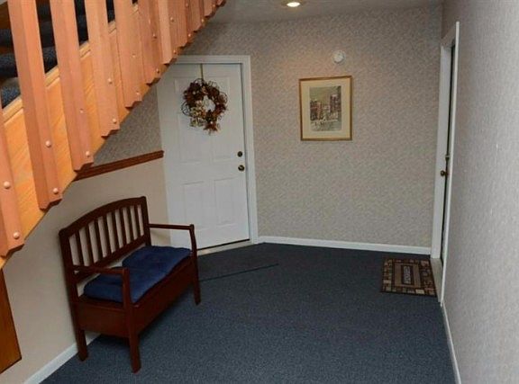 3rd image of 7450-104 Waterford Dr