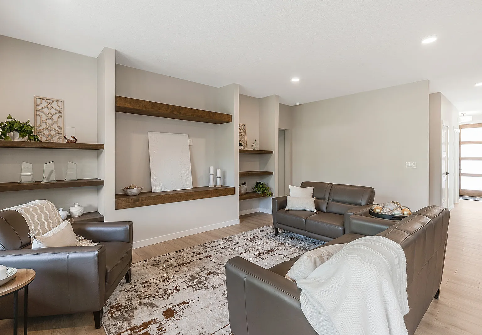 3 bed, 1774 sqft, $3,500 — Photo 4