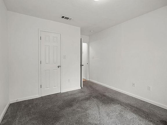 4th image of 802 Stetson Ave #804